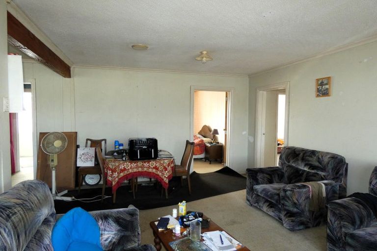 Photo of property in 120 Queen Street, Westport, 7825