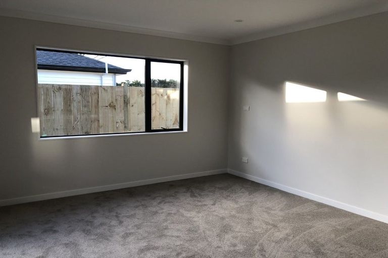Photo of property in 19 Earlywood Road, Takanini, 2110