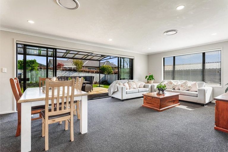 Photo of property in 5 Parlane Drive, Huapai, Kumeu, 0810