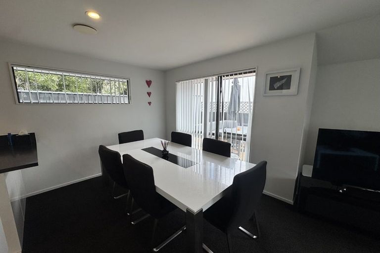 Photo of property in 41 Heathglen Avenue, Parklands, Christchurch, 8083