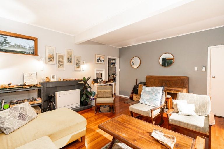 Photo of property in 25 Prospect Terrace, Johnsonville, Wellington, 6037