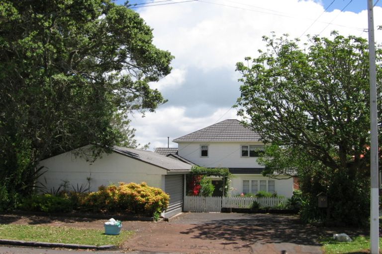 Photo of property in 45 Wright Road, Point Chevalier, Auckland, 1022