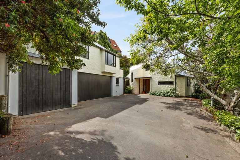 Photo of property in 15 Hospital Lane, Hospital Hill, Napier, 4110
