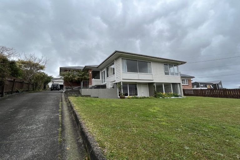 Photo of property in 6 Newington Road, Henderson, Auckland, 0612