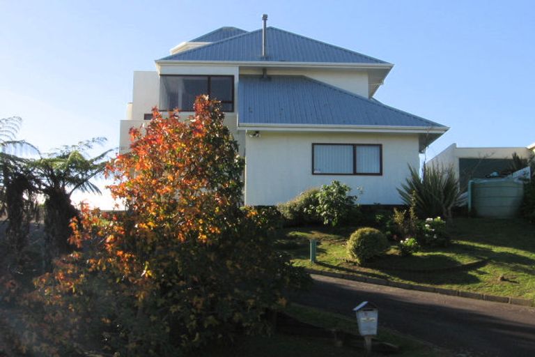 Photo of property in 11 Island View Terrace, Waikanae Beach, Waikanae, 5036