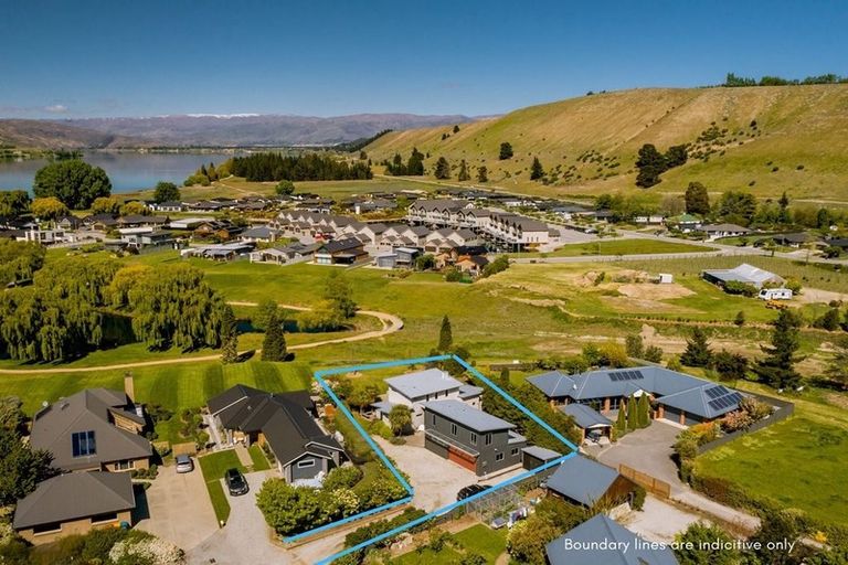 Photo of property in 8 Pisa Moorings Road, Mount Pisa, Cromwell, 9383