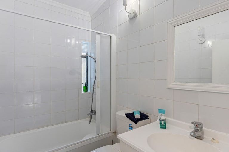 Photo of property in 3a The Esplanade, Raumati South, Paraparaumu, 5032