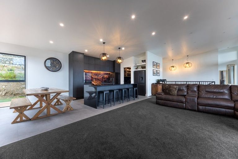 Photo of property in 8 Whio Place, Waikanae, 5036