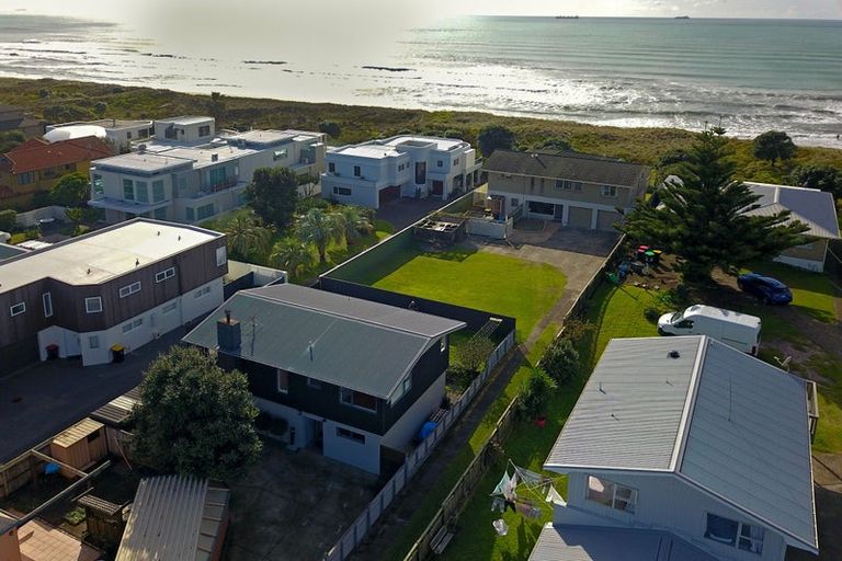 Photo of property in 393 Oceanbeach Road, Mount Maunganui, 3116