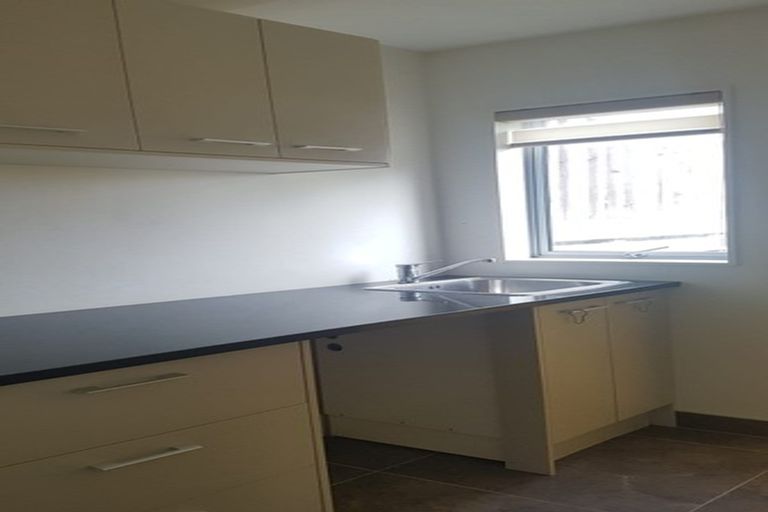 Photo of property in 106 Glendhu Road, Bayview, Auckland, 0629