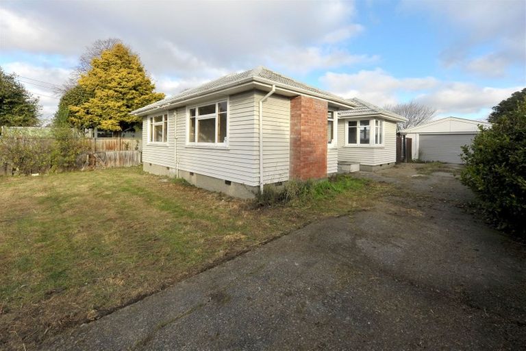 Photo of property in 147 Langdons Road, Northcote, Christchurch, 8052