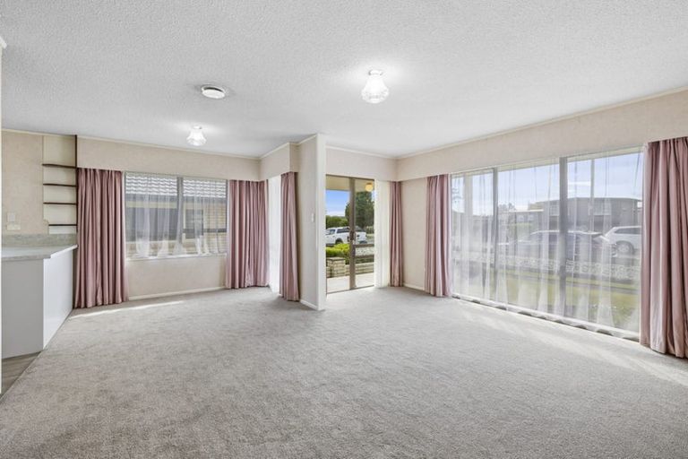 Photo of property in 26 Brown Street, Inglewood, 4330