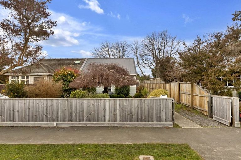 Photo of property in 18 Ilam Road, Upper Riccarton, Christchurch, 8041