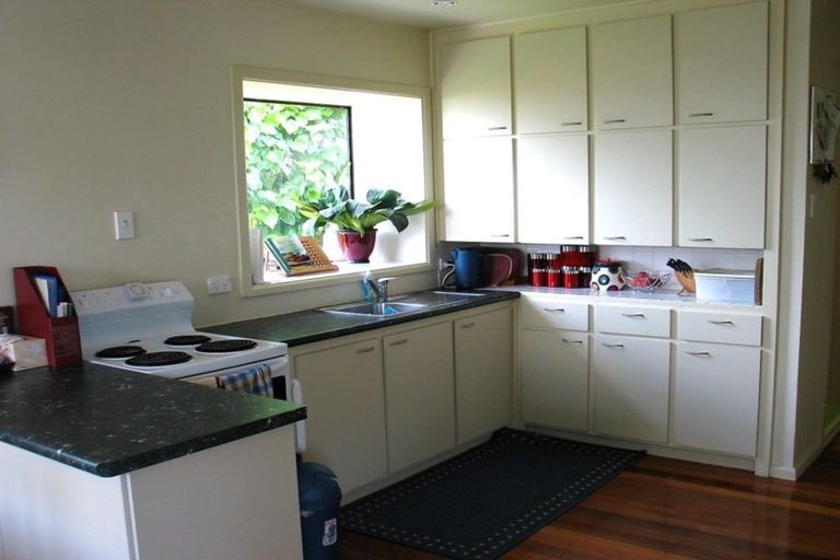 Photo of property in 156 Avonhead Road, Avonhead, Christchurch, 8042