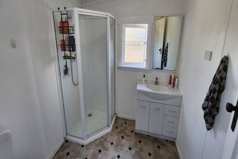 Photo of property in 134 Seaview Road, Westown, New Plymouth, 4310