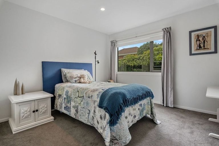 Photo of property in 2/3 Hart Road, Hauraki, Auckland, 0622