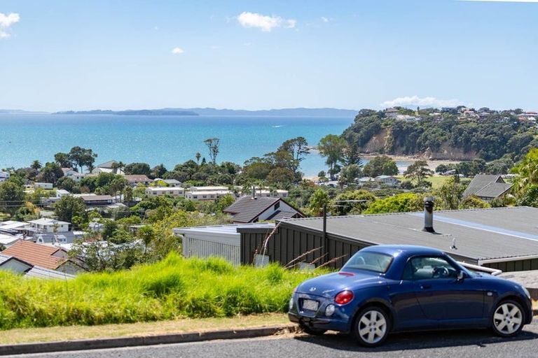 Photo of property in 11 Totara Road, Stanmore Bay, Whangaparaoa, 0932