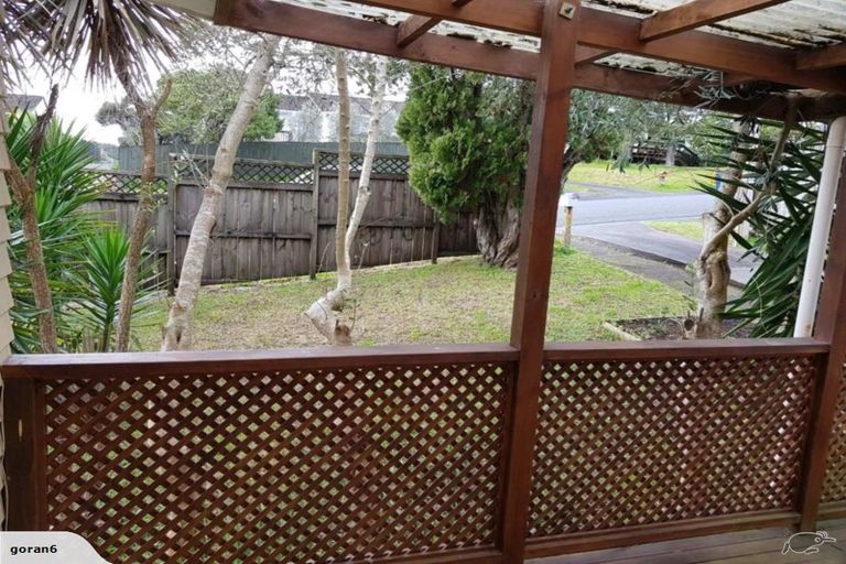 Photo of property in 2/198 Verbena Road, Birkdale, Auckland, 0626