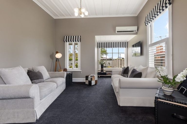 Photo of property in 155 Victoria Street, Cambridge, 3434