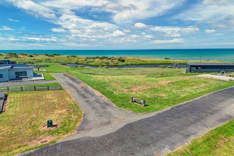 Photo of property in 5 Anchor Watch, Waverley, 4591