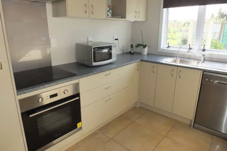 Photo of property in 9 Warren Street, Foxton Beach, Foxton, 4815