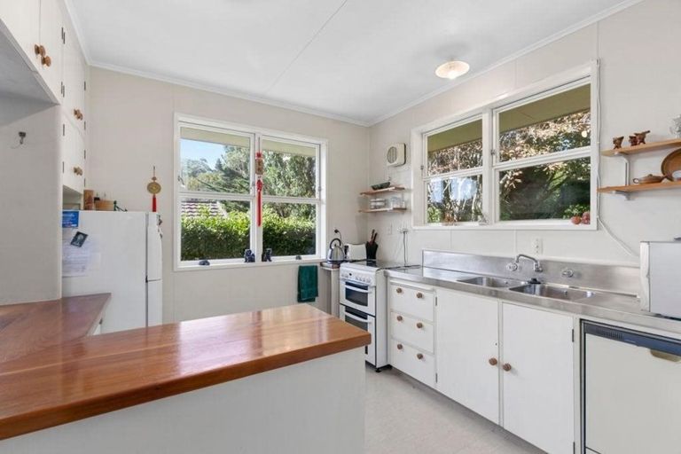 Photo of property in 44 Middleton Road, Johnsonville, Wellington, 6037