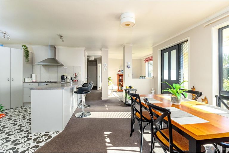 Photo of property in 240 Talbot Street, Geraldine, 7930