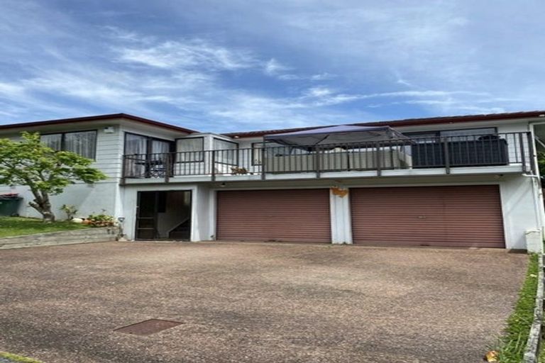 Photo of property in 19 Ransom Smyth Drive, Goodwood Heights, Auckland, 2105