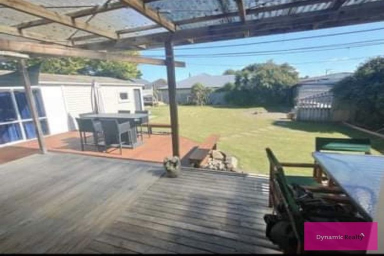 Photo of property in 15 Ilford Place, Awapuni, Palmerston North, 4412