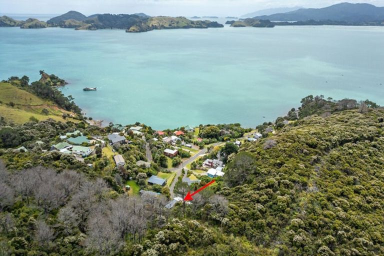 Photo of property in 33 Puriri Road, Te Kouma, Coromandel, 3581