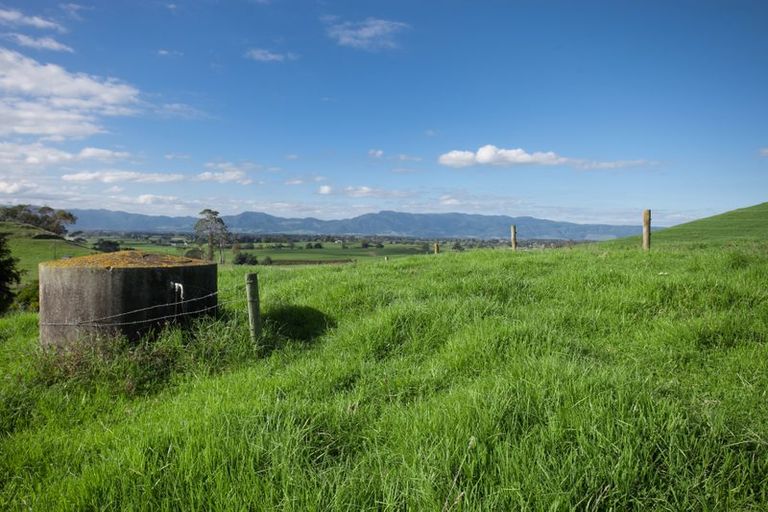 Photo of property in 207 Hutchinson Road, Richmond Downs, Walton, 3475