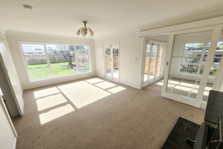 Photo of property in 1/147 Old Wairoa Road, Papakura, 2110