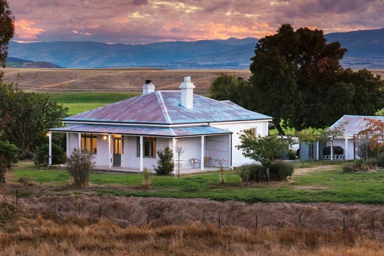 Photo of property in 156 Munroes Lane, Tarras, Cromwell, 9383