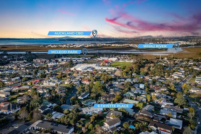 Photo of property in 6 Fayette Place, Te Atatu South, Auckland, 0610