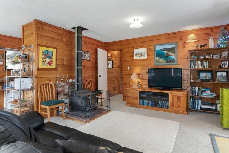 Photo of property in 21 Pakawau-bush Road, Pakawau, Collingwood, 7073