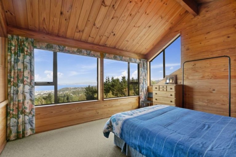 Photo of property in 266 Normandale Road, Normandale, Lower Hutt, 5010