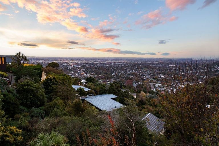 Photo of property in 4 Patchett Place, Cashmere, Christchurch, 8022