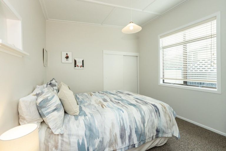 Photo of property in 12 Moori Road, Waimarama, 4294