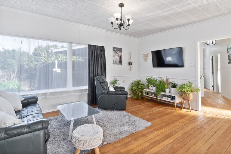 Photo of property in 42 High Street, Island Bay, Wellington, 6023