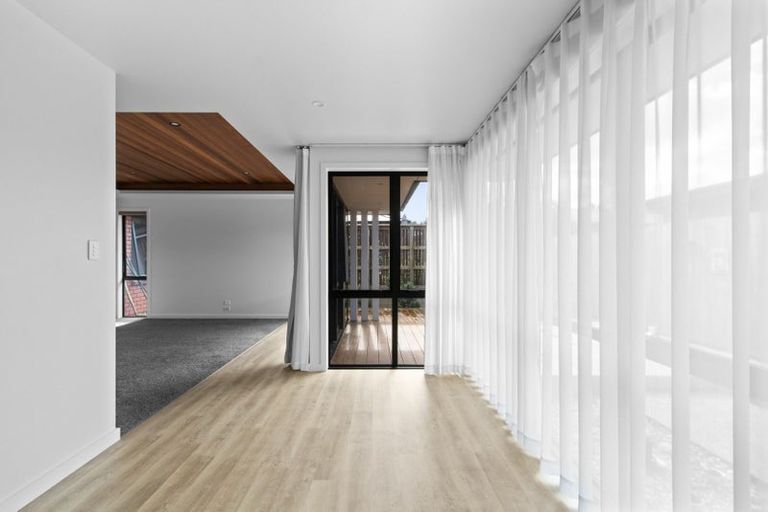 Photo of property in 3/16 Mccracken Avenue, Hillcrest, Hamilton, 3216