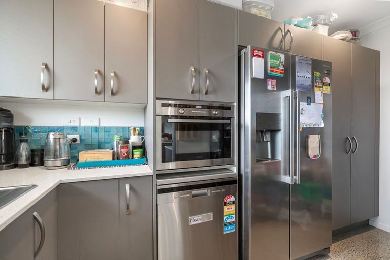 Photo of property in 4 Matahehe Lane, Tinopai, Matakohe, 0593