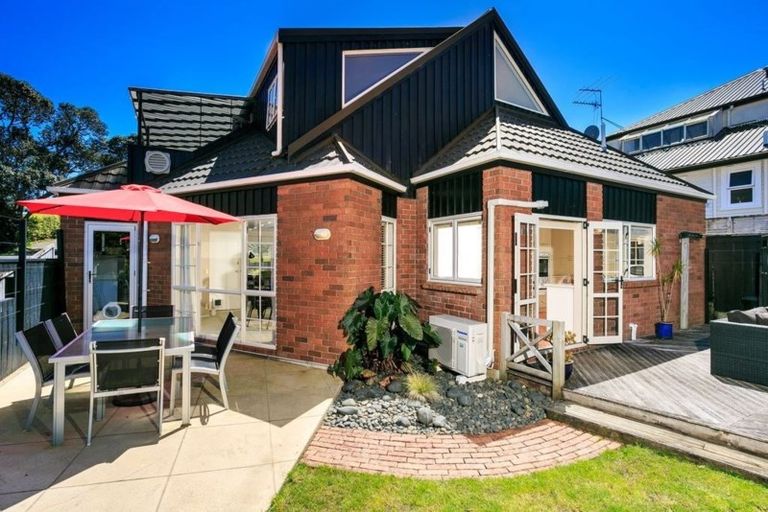 Photo of property in 2/48 Onepoto Road, Hauraki, Auckland, 0622