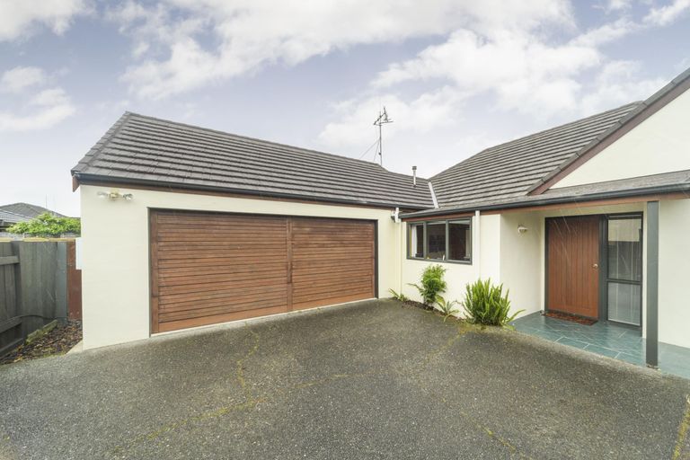 Photo of property in 4 Jensen Street, Hokowhitu, Palmerston North, 4410