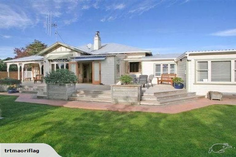 Photo of property in 92 Wood Street, Takaro, Palmerston North, 4410
