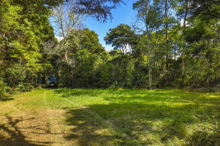 Photo of property in 131 Upper Harbour Drive, Greenhithe, Auckland, 0632