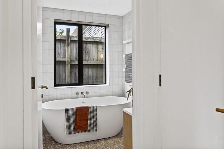 Photo of property in 88 Wairau Road, Oakura, 4314