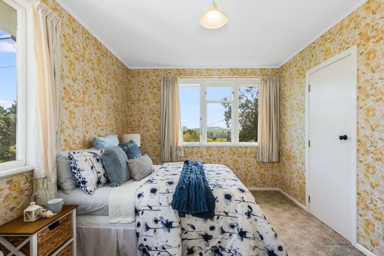 Photo of property in 43 Sievers Grove, Cannons Creek, Porirua, 5024