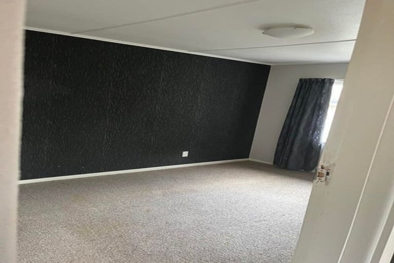 Photo of property in 3/1068 Fergusson Drive, Clouston Park, Upper Hutt, 5018