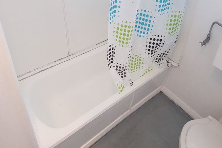 Photo of property in 5-7 Hazard Grove, Cannons Creek, Porirua, 5024