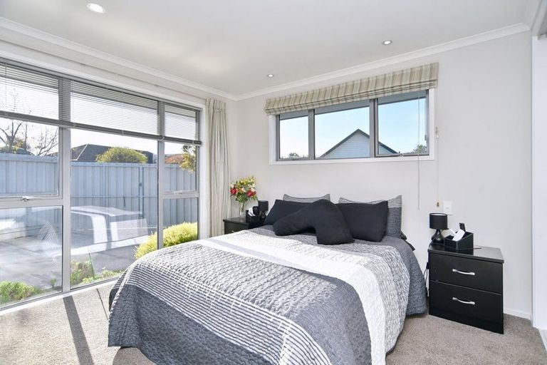 Photo of property in 1/28 Kirsten Place, Parklands, Christchurch, 8083